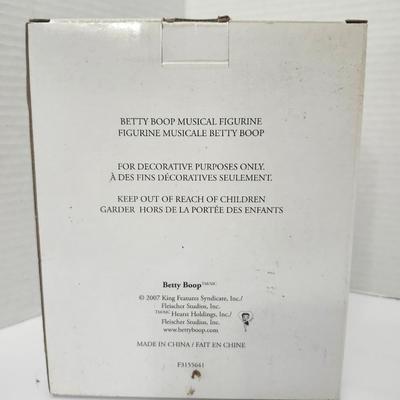 Betty Boop Musical Figurine Decorative Collectible 2007 King Features With Original Box Foam Insert
