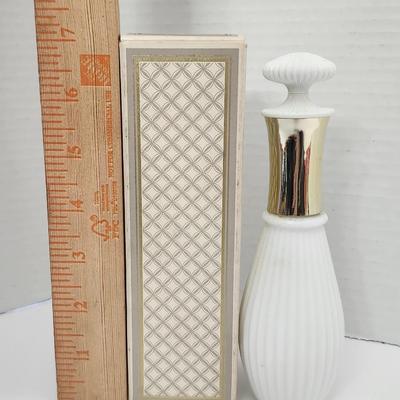 Avon Sonnet Cologne Spray 2.7 Fl Oz White Ribbed Bottle With Original Box Vintage Avon
