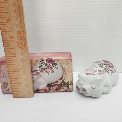 Avon Pampered Piglet Ceramic Pomander With Original Box Vintage Avon Collectible