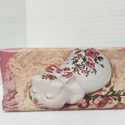 Avon Pampered Piglet Ceramic Pomander With Original Box Vintage Avon Collectible