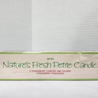 Avon Nature’s Fresh Petite Candle Set Strawberry Fragrance With Holder Vintage Avon