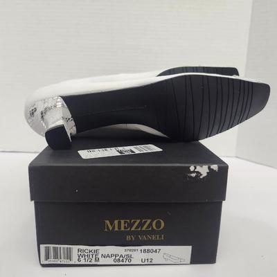 Mezzo by Vaneli Rickie White Nappa Slip On Heels Womens Size 6 1/2 M With Box