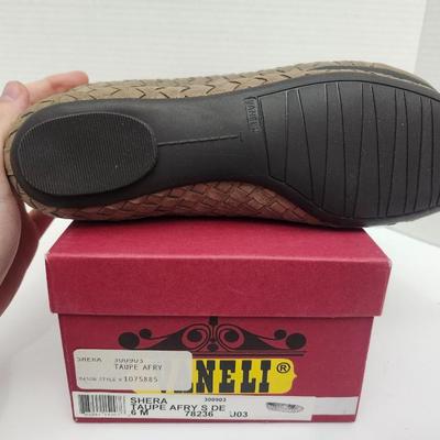 Vaneli Shera Taupe Afry Leather Woven Flats Womens Size 6 M Slip On Shoes With Box