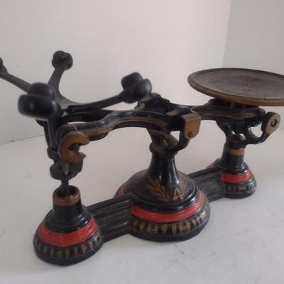 Cast Iron Merchant's Balance Scale Unmarked