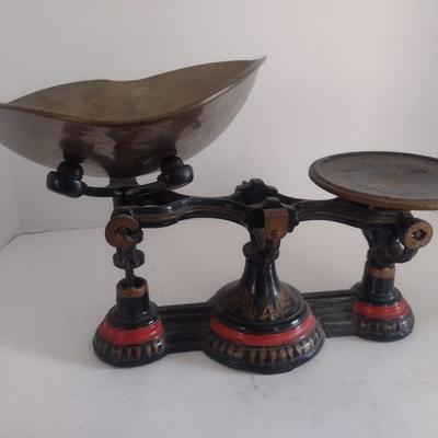 Cast Iron Merchant's Balance Scale Unmarked