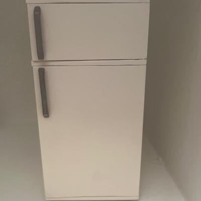 White dollhouse fridge