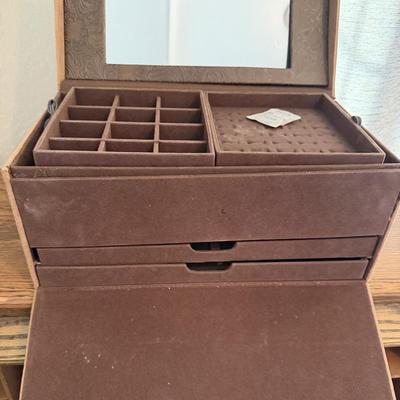 Sale Photo Thumbnail #217