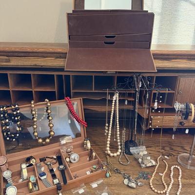 Sale Photo Thumbnail #213