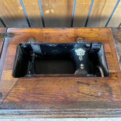 Antique Singer Treadle Sewing Machine w/ Oak Cabinet – Needs Belt