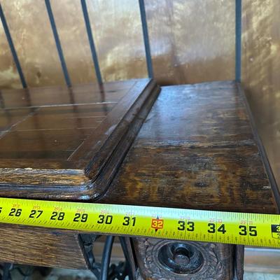 Antique Singer Treadle Sewing Machine w/ Oak Cabinet – Needs Belt