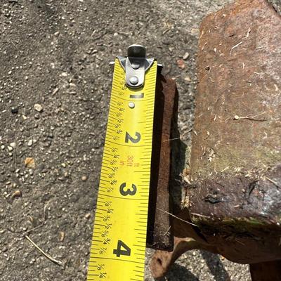 Antique Blacksmith Leg Vise / Post Vise