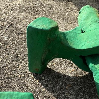 Vintage Blacksmith Post Vise / Leg Vise