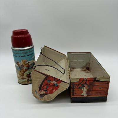 Vintage Roy Rogers & Dale Evans “Chow Wagon” Metal Lunchbox w/ Thermos