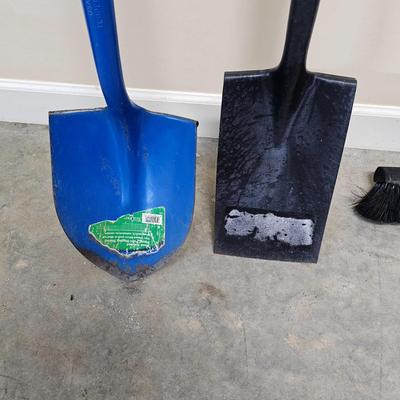 Assortment of Yard & Garden Tools (G2-JS)