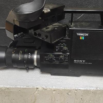 Sale Photo Thumbnail #31: Super heavy Sony Trinicon Video Camera in case
