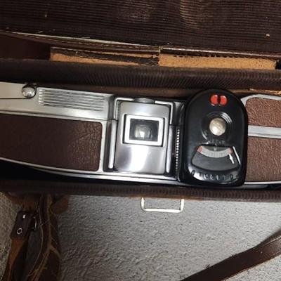 Sale Photo Thumbnail #43: Trio of old Polaroids with their cases and extras 95, 103 and J66