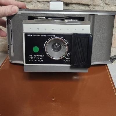 Sale Photo Thumbnail #49: Trio of old Polaroids with their cases and extras 95, 103 and J66