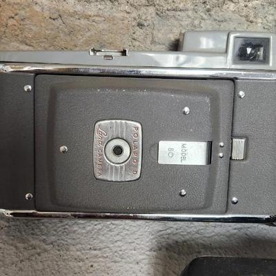 Sale Photo Thumbnail #81: Polaroid 80, J33, 103, 350 and 420 lot