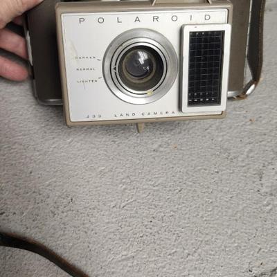 Sale Photo Thumbnail #83: Polaroid 80, J33, 103, 350 and 420 lot