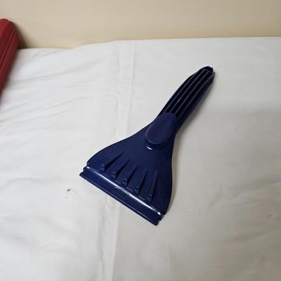 Assortment of Automotive Items (G2-JS)