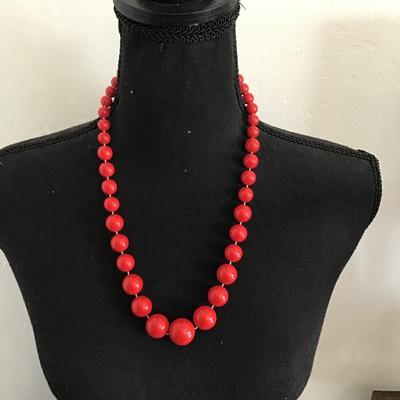 Sale Photo Thumbnail #90: Beautiful Vintage chili red lucite graduated bead necklace 
Please see attached photos