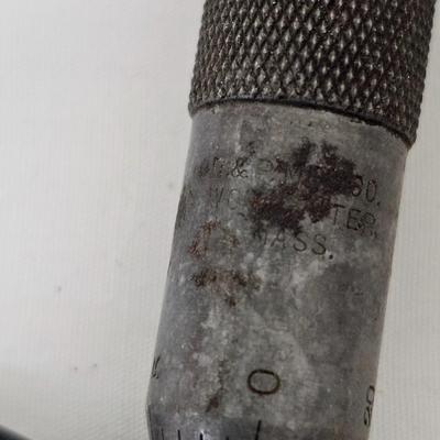 Assortment of Measuring Devices (G2-JS)