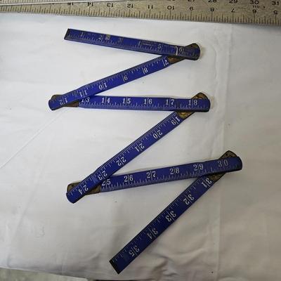 Assortment of Measuring Devices (G2-JS)