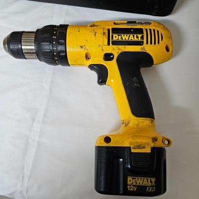 DeWalt Cordless Drill/Flashlight Sets (G2-JS)