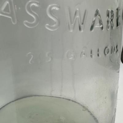 Hampton Glassware Co. Old Fashioned Glass Beverage Dispenser – 2.5 Gallon