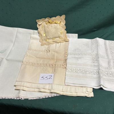 Small Tablecloth Lot