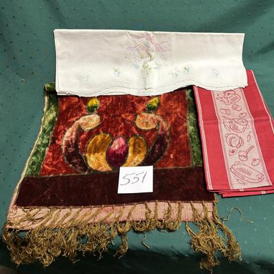 Table Runners and More