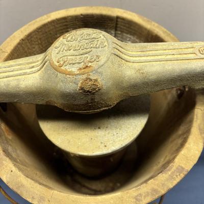 White Mountain Crank Ice Cream Maker