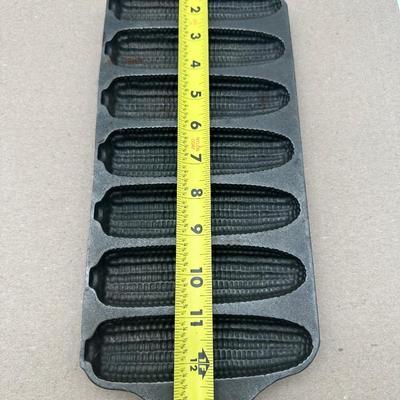 Vintage Griswold Cast Iron Crispy Corn Stick Pan #273 / #930 – Erie PA USA – 7-Stick