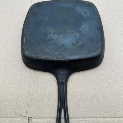 Vintage Wagner Ware Square Cast Iron Skillet No. 8