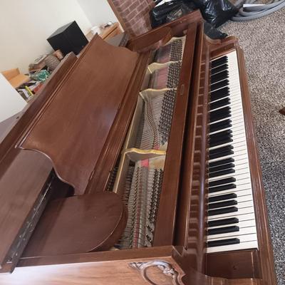 BEAUTIFUL SMITH & NIXON ANTIQUE GRAND PIANO IN EXCELLENT CONDITION (READ DESCRIPTION)