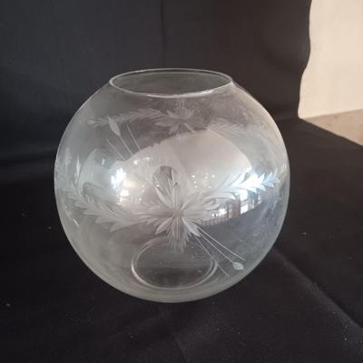 HYDRANGEA FLOWER BOWL AND ETCHED ROSE BOWL