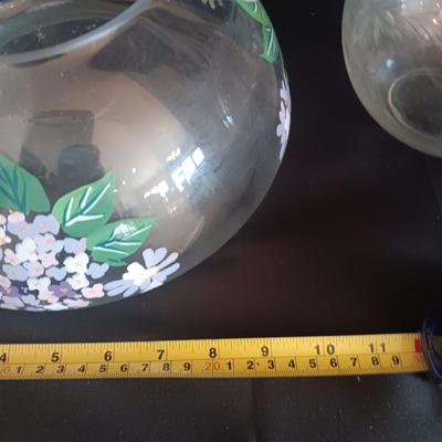 HYDRANGEA FLOWER BOWL AND ETCHED ROSE BOWL