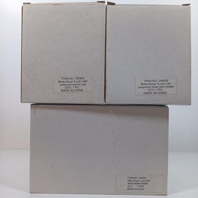 Sale Photo Thumbnail #378