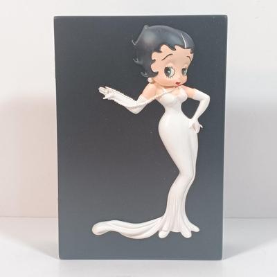 Sale Photo Thumbnail #365