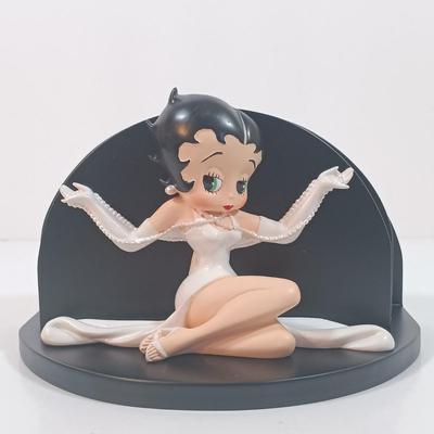 Sale Photo Thumbnail #375