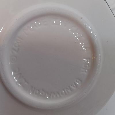 LOT 23: MCM Freeman McFarlin Siamese Cat Statue with Bandwagon Inc Cat Coasters & More