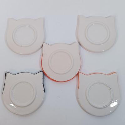 LOT 23: MCM Freeman McFarlin Siamese Cat Statue with Bandwagon Inc Cat Coasters & More