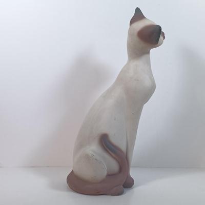 LOT 23: MCM Freeman McFarlin Siamese Cat Statue with Bandwagon Inc Cat Coasters & More