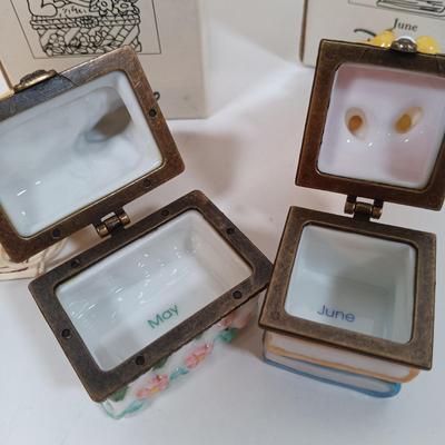 LOT 28: Disney Winnie-the-Pooh Calendar Series (12) Trinket Boxes with Display Stand