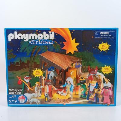 LOT 31: Vintage Playmobil Nativity and Wise Kings with NIS Carolyn Ewing Books & Bob the Builder Christmas Book