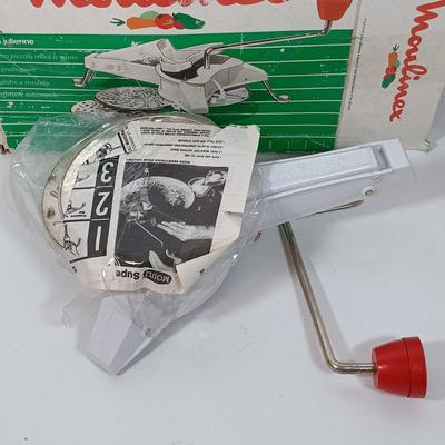 LOT 44: Sears 1978 Merry Mushroom Jars, Ateco Icing Set, Wear Ever Cookie Gun & Moulinex Julienne