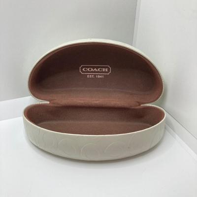 LOT 55: Coach Sunglasses (HC 8027 (L902 Scarlett) 5006/13 (Tortoise) with Case