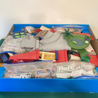 LOT 57: Vintage Suburban House Playmobil 3965 (Modern Red Roof Home) in Original Box