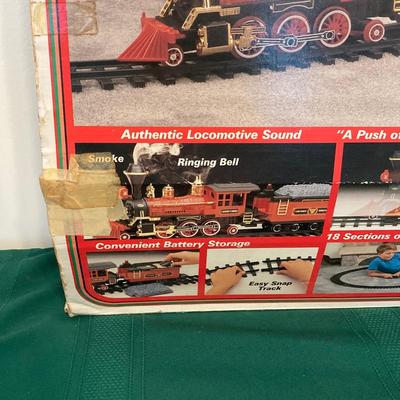 LOT 58: Vintage Walt Disney World R.R. (New Bright Industrial Co.) No. 95005 Train in Original Box