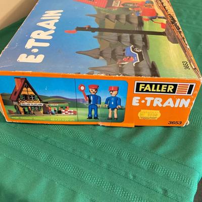 LOT 59: Vintage Faller E-Train 3653 Train Station in Original Box